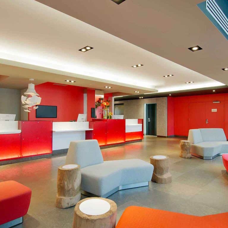 novotel montreal centre lobby