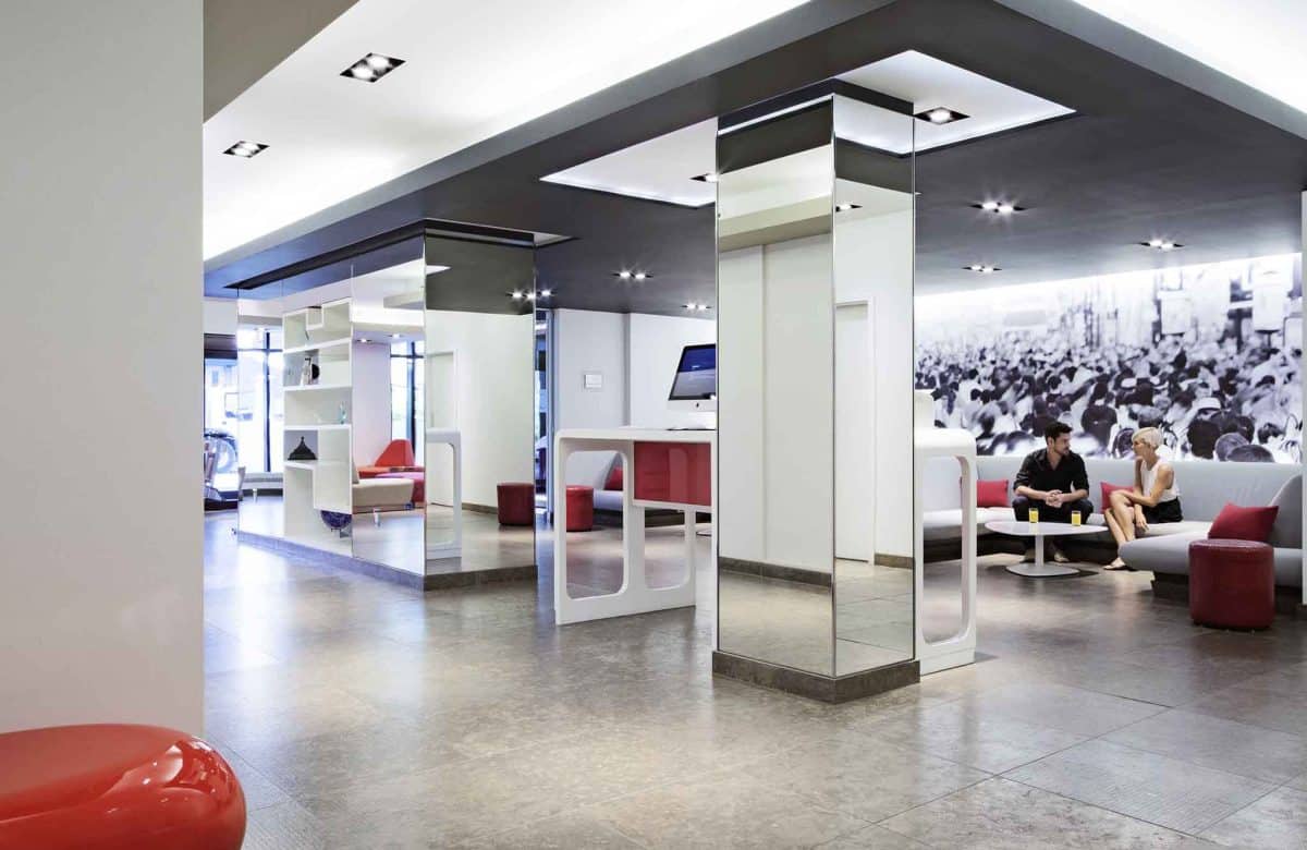 novotel montreal centre lobby2